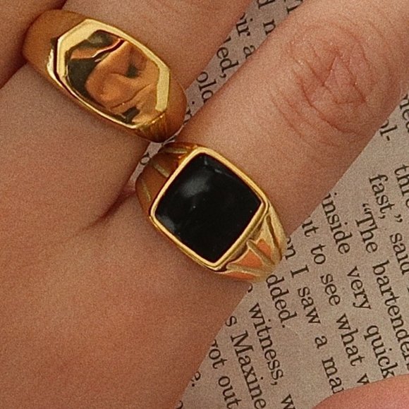 Jewelry - NEW 18K Gold Plated Black Square Signet Ring